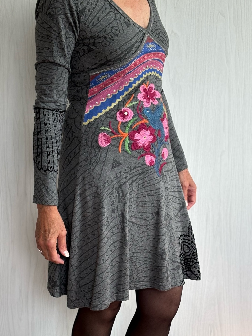 Gray Long-Sleeve V-Neck Dress with Pink Floral Embroidery - Picture 2 of 4